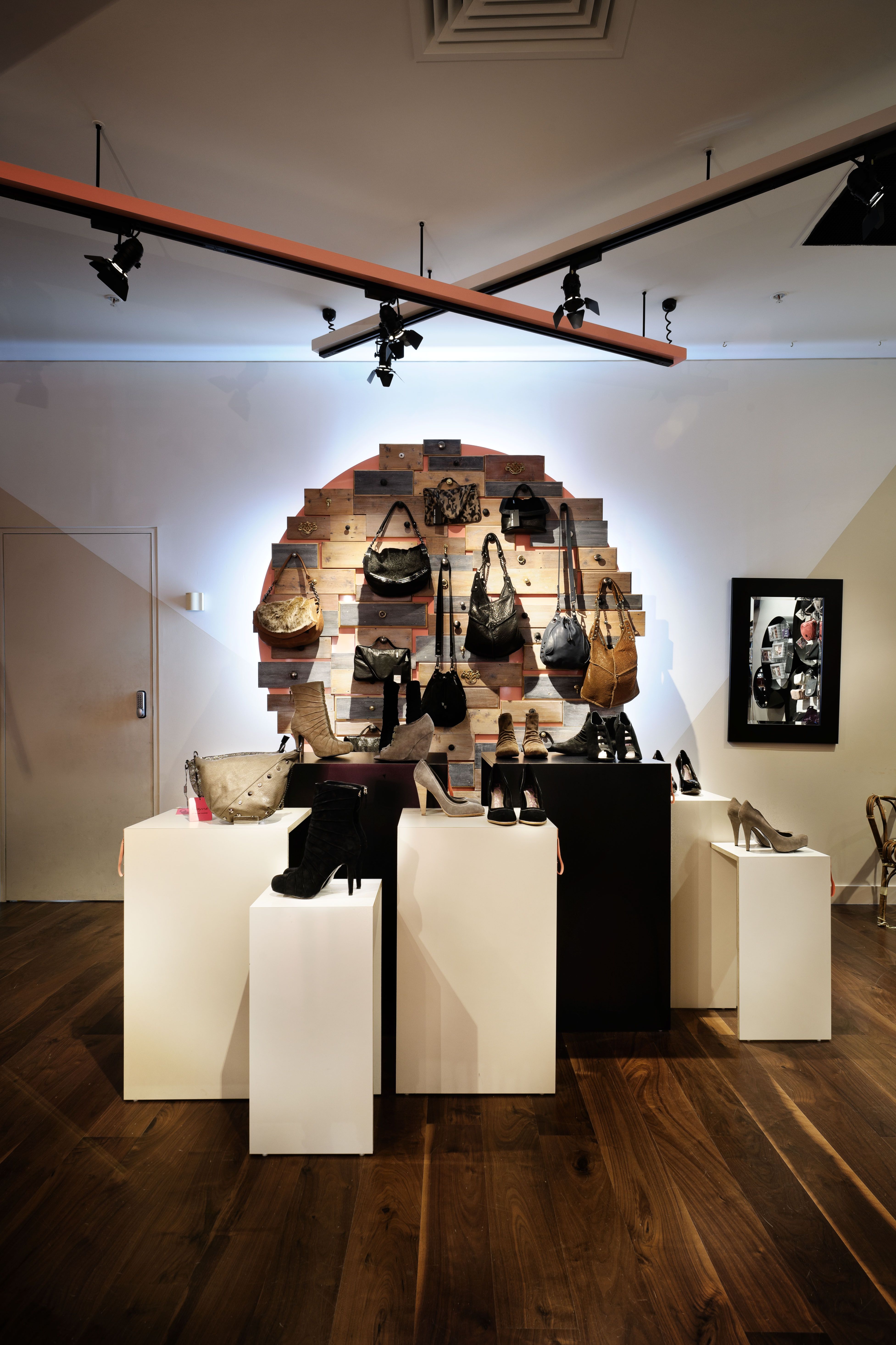 Fiorelli Concept Store - retail interior design, project management - Melbourne, Australia